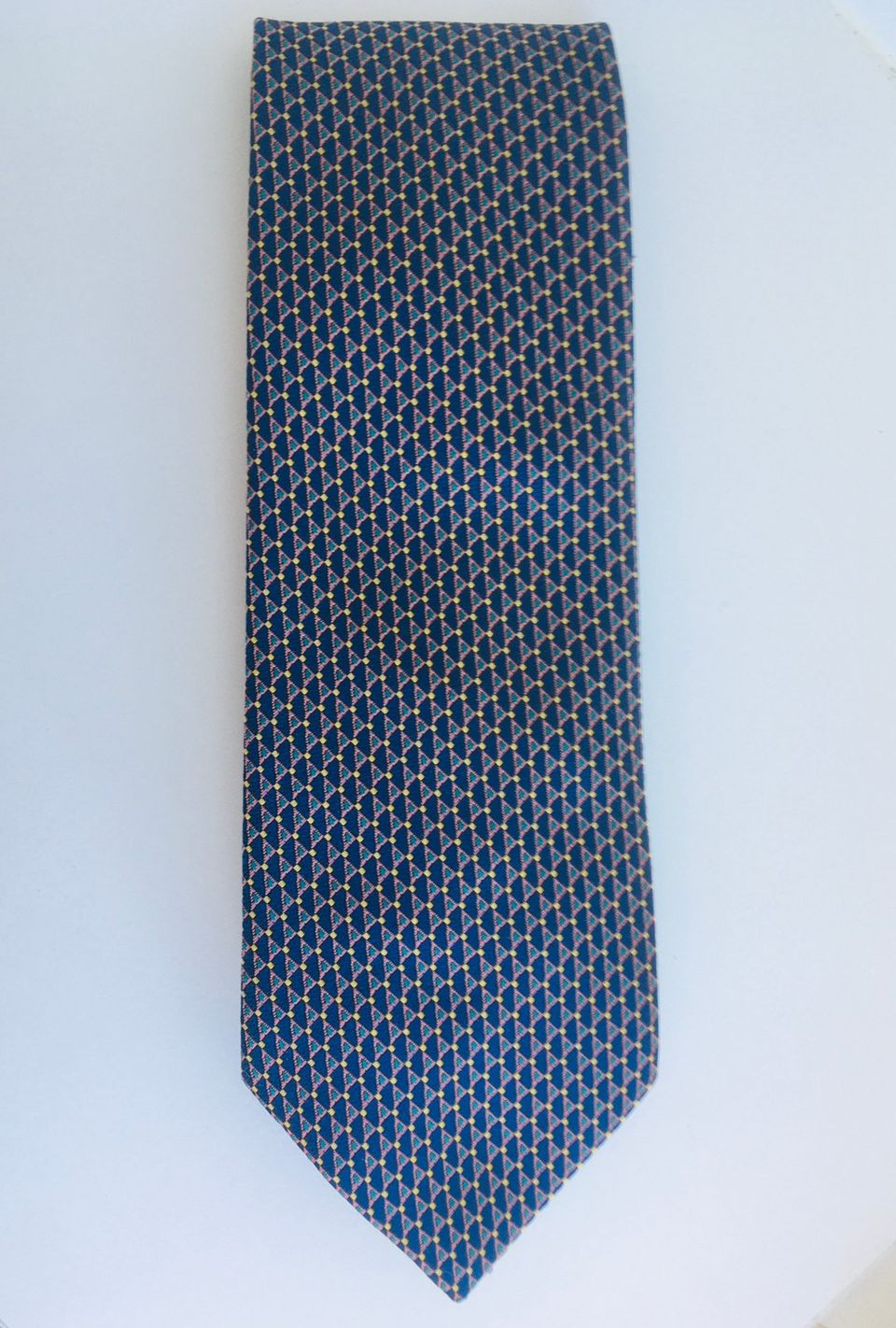 Solmio: Käyttämätön eli Uusi, tyylikäs Matex-kravatti-laatua