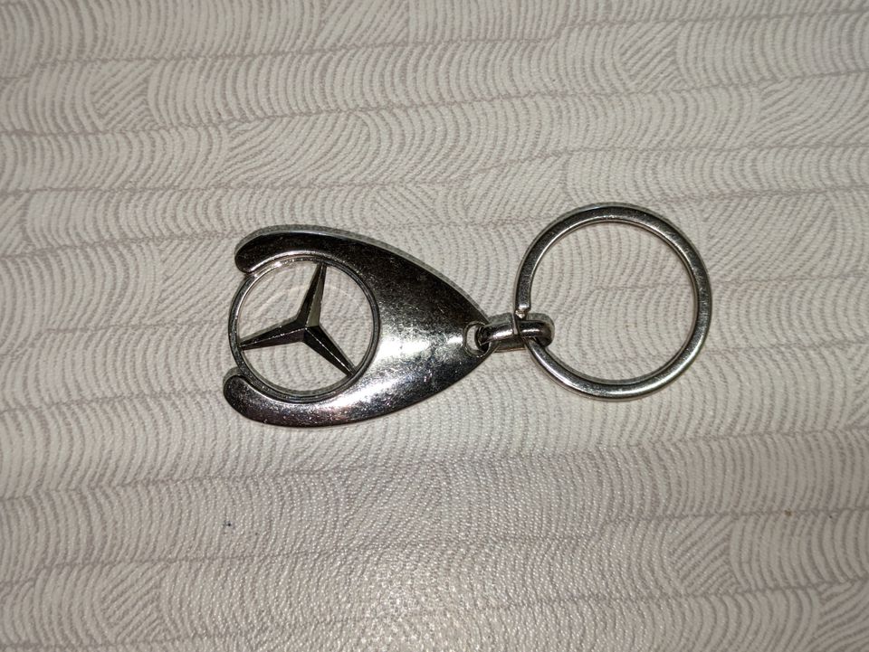 Mercedes -avaimenperä