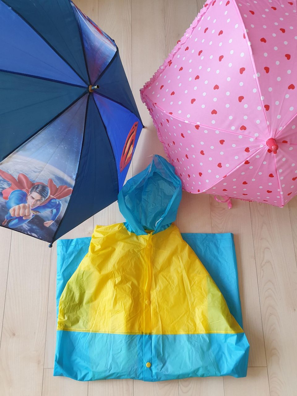 Sadetakki ja sateenvarjo 2 kpl