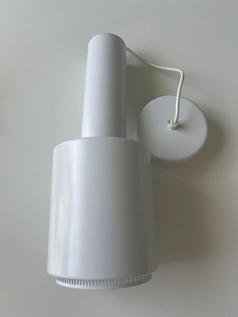 Artek Aalto A110 valaisin ”käsikranaatti”, kokovalkoinen