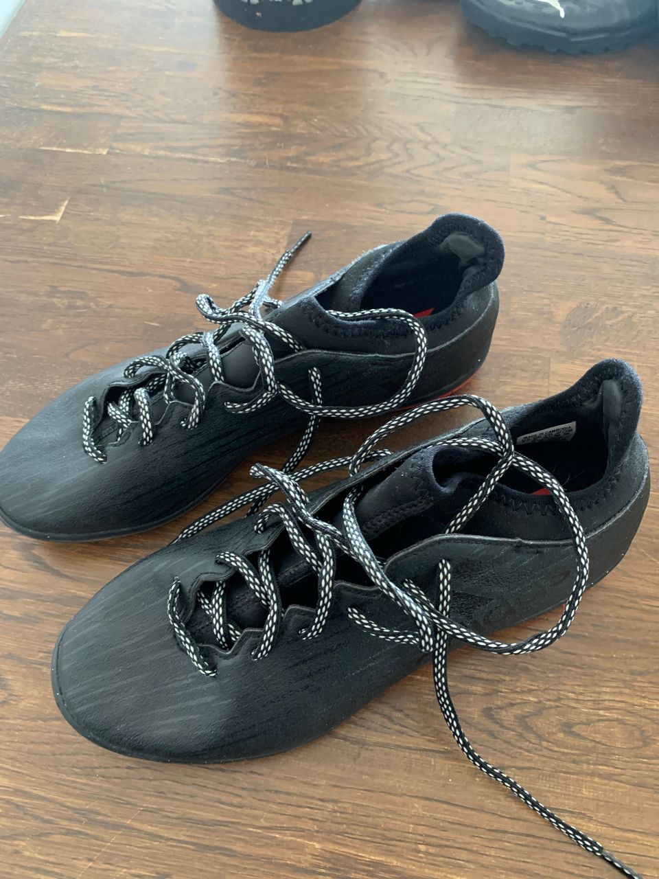 Adidas futsal -kengät. Koko 39 1/3.