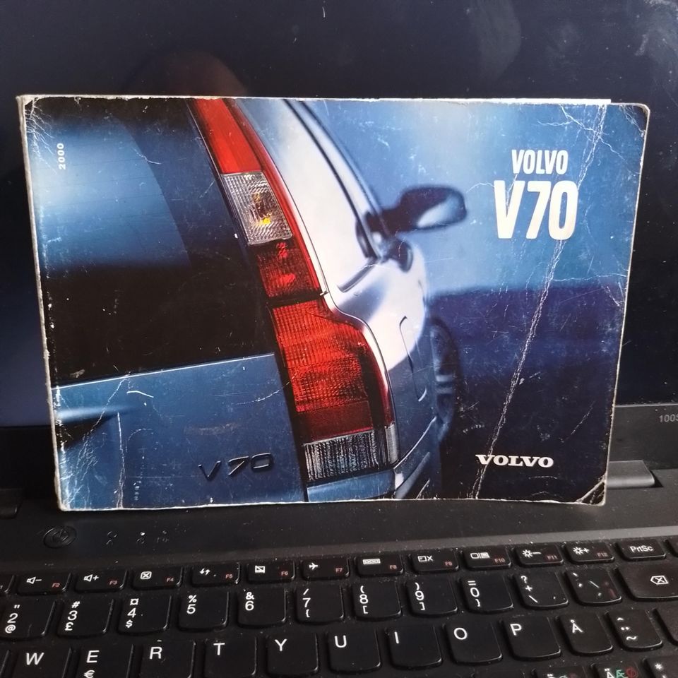 Käyttöohjekirja Volvo V70