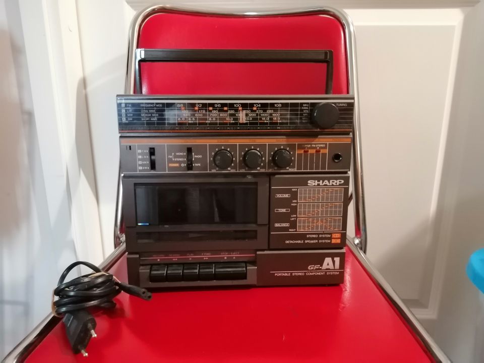 Vanha Sharp GF-A1 Stereo system  80 luku