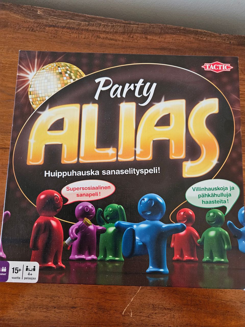 Party Alias - peli