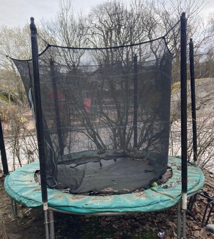 Nopealle hakijalle trampoliini, halkaisija 240 cm