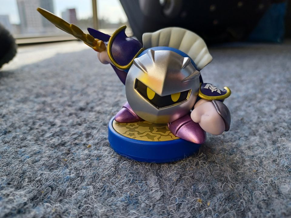 Kirby Meta Knight Amiibo