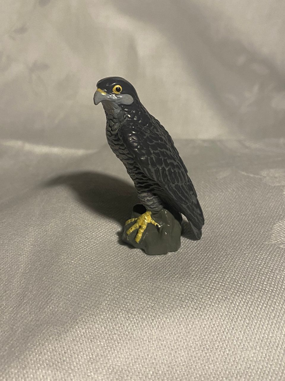 Schleich 16705 - Muuttohaukka - Peregrine Falcon (1998)