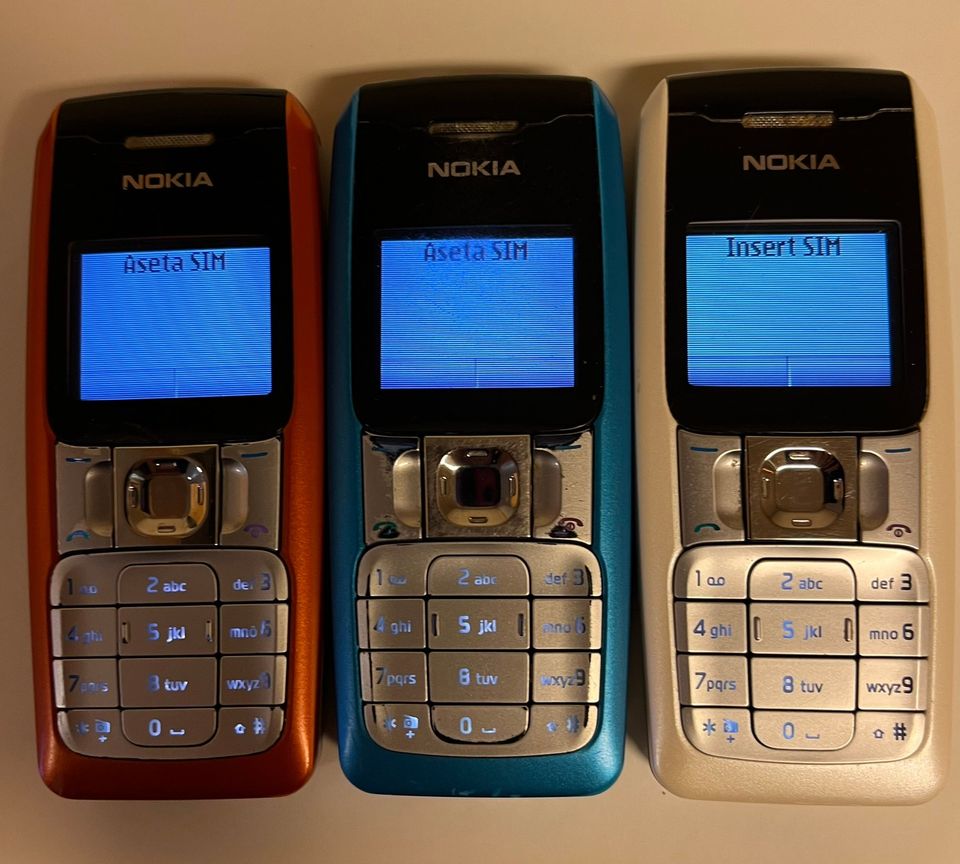 Nokia 2310 puhelimia
