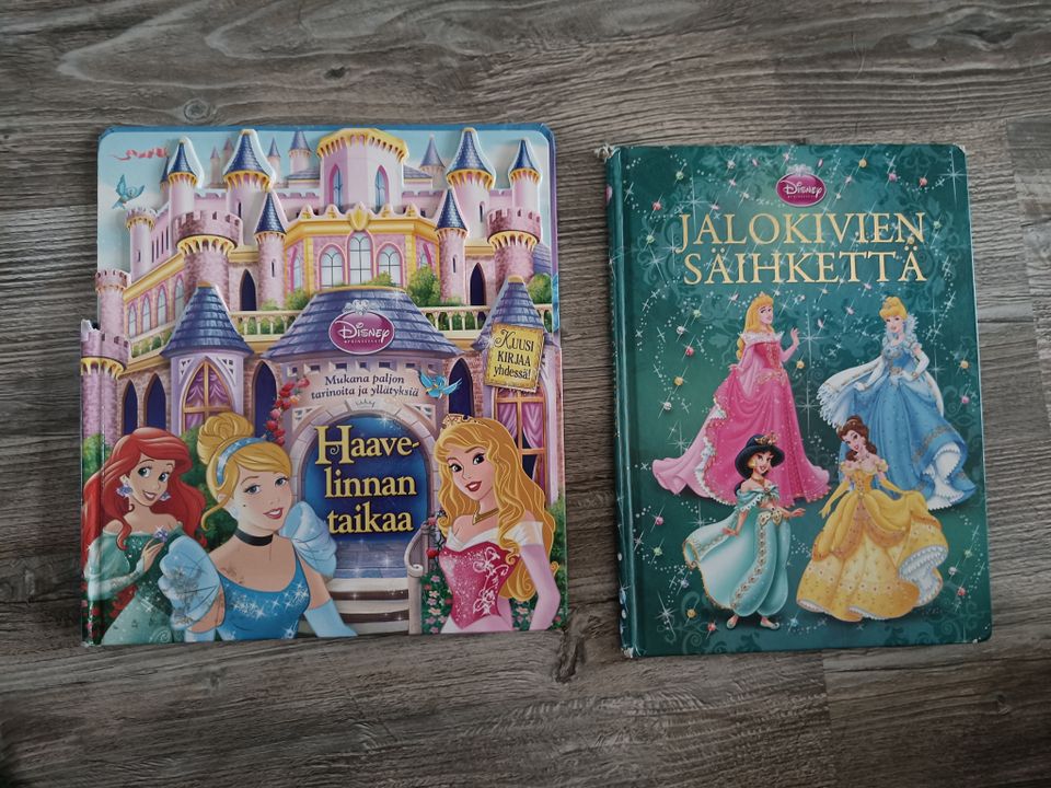 Disney Prinsessa kirjat