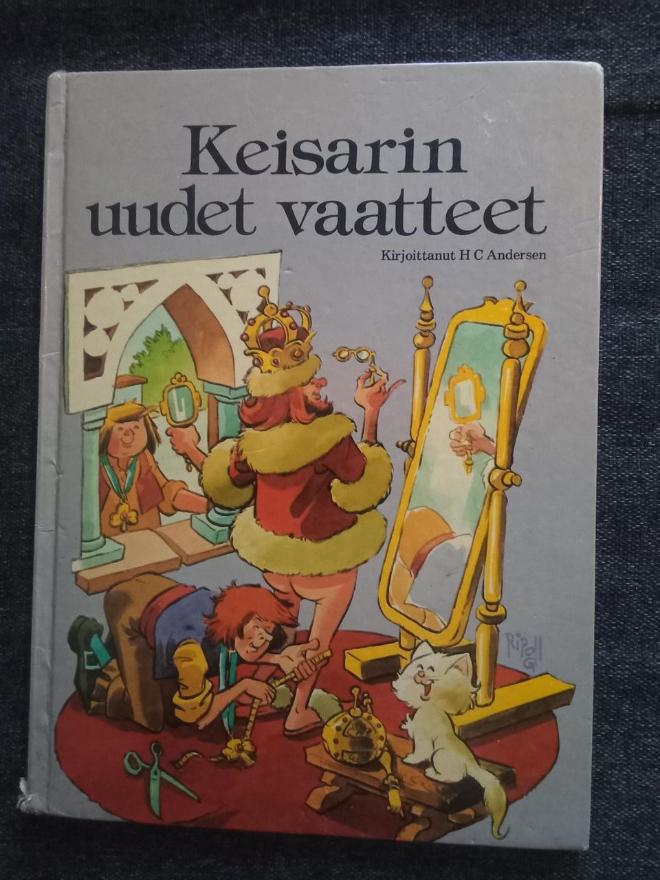 Keisarin uudet vaatteet ( HC Andersen)