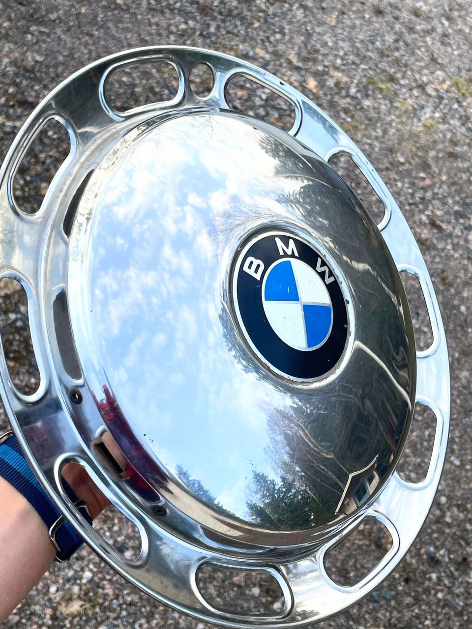Klassikko BMW 13” Pölykapselit