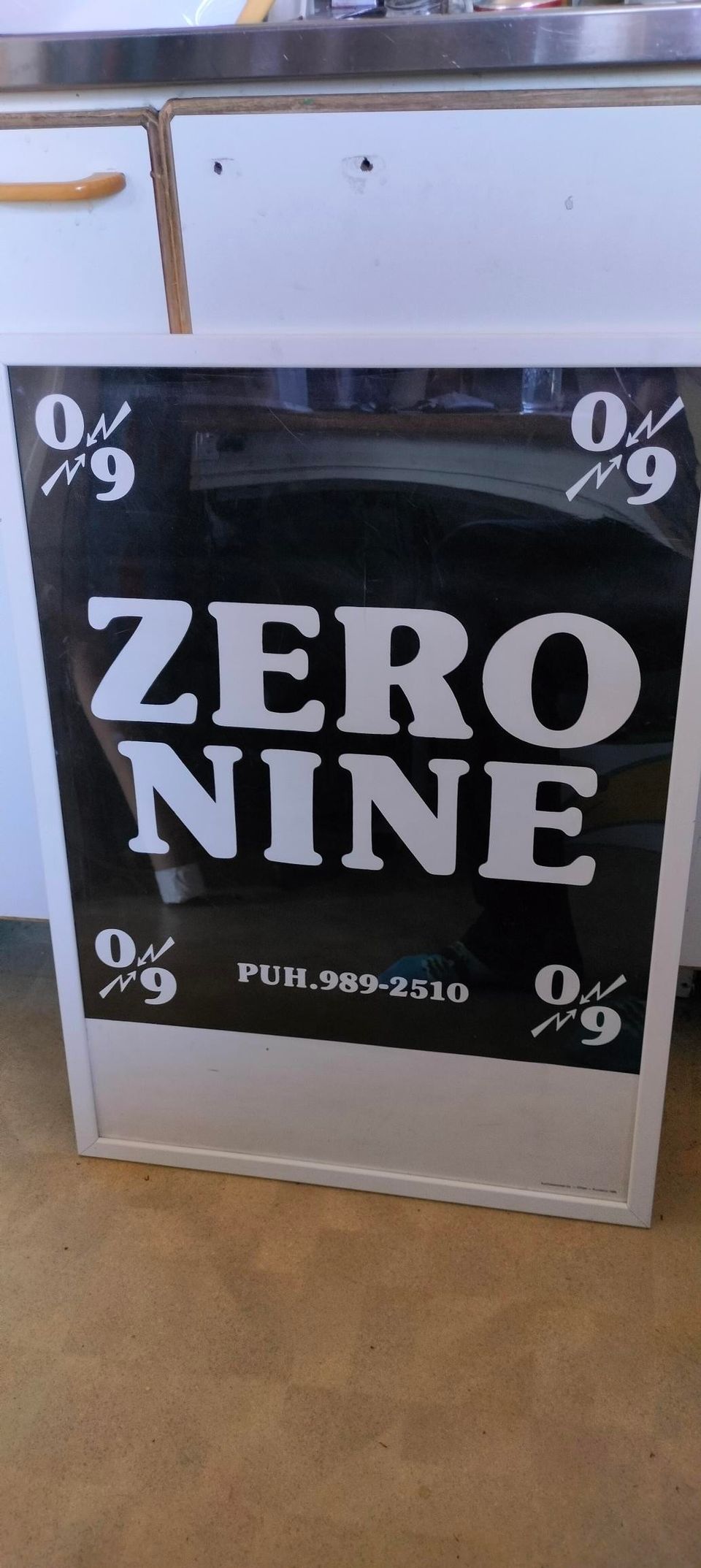 Zero nine juliste vintage