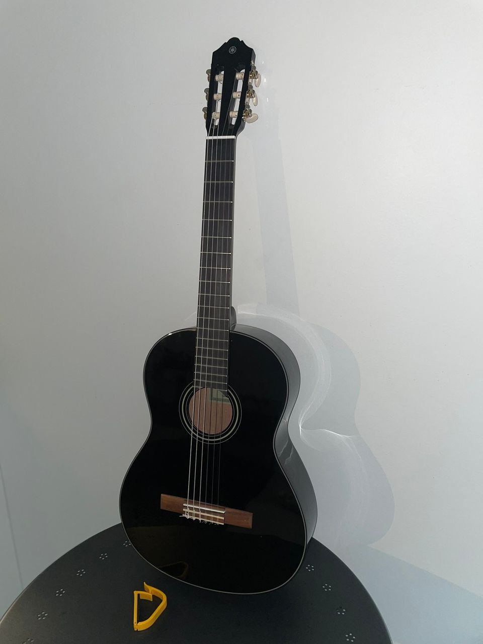 Yamaha C-40ABL -akustinen kitara