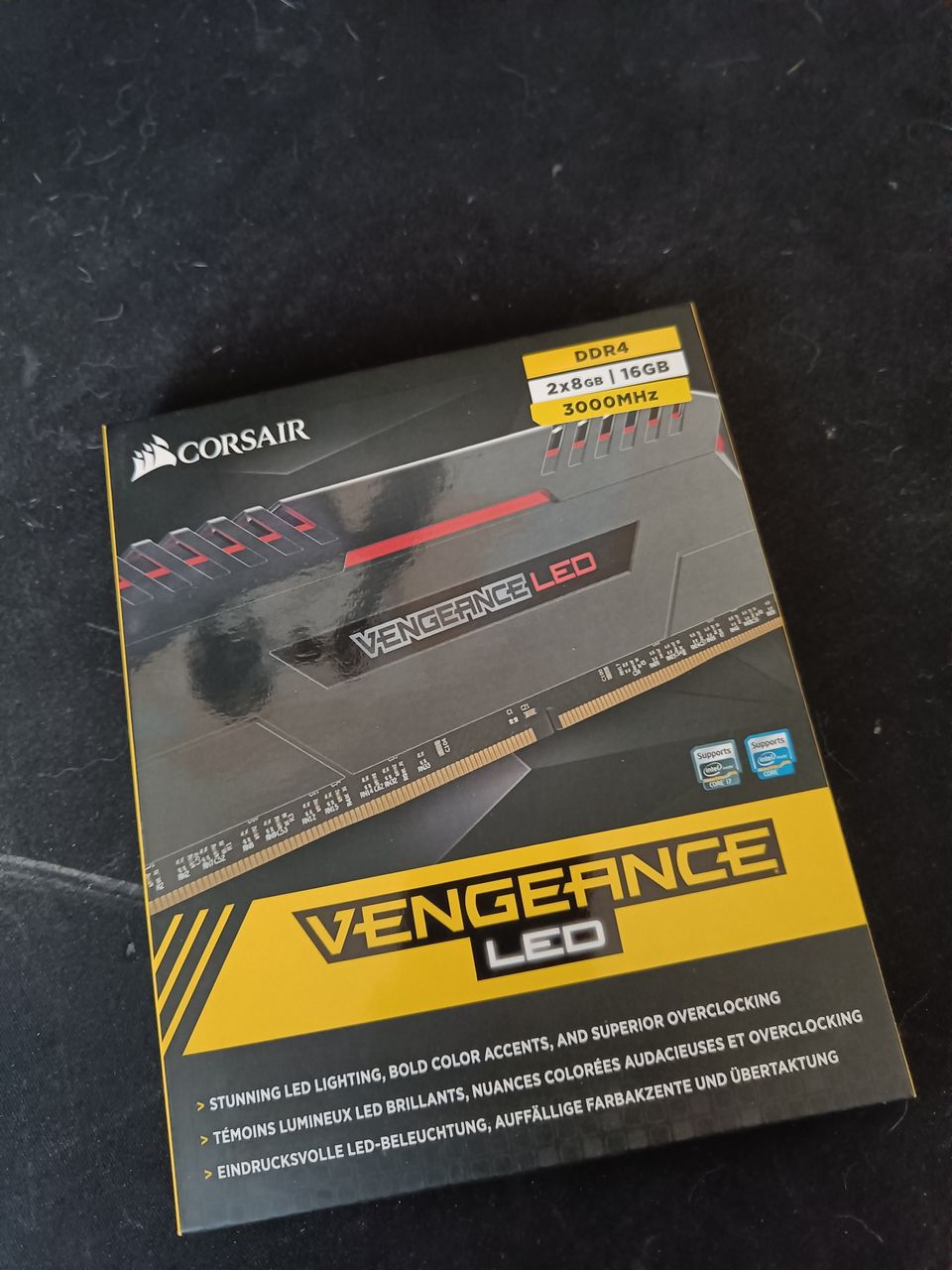 Corsair Venegeance LED 2x8GB 16GB 3000mhz