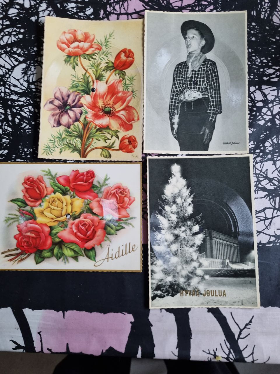 Vanhoja postikortti levyjä
