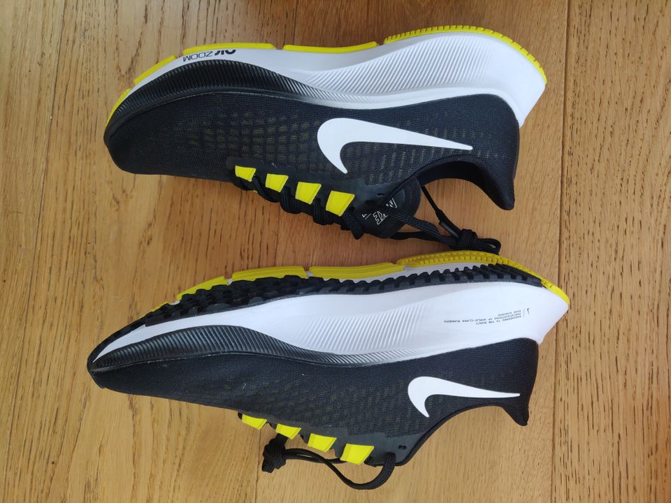 Uudet Nike Air Zoom Pegasus -kengät