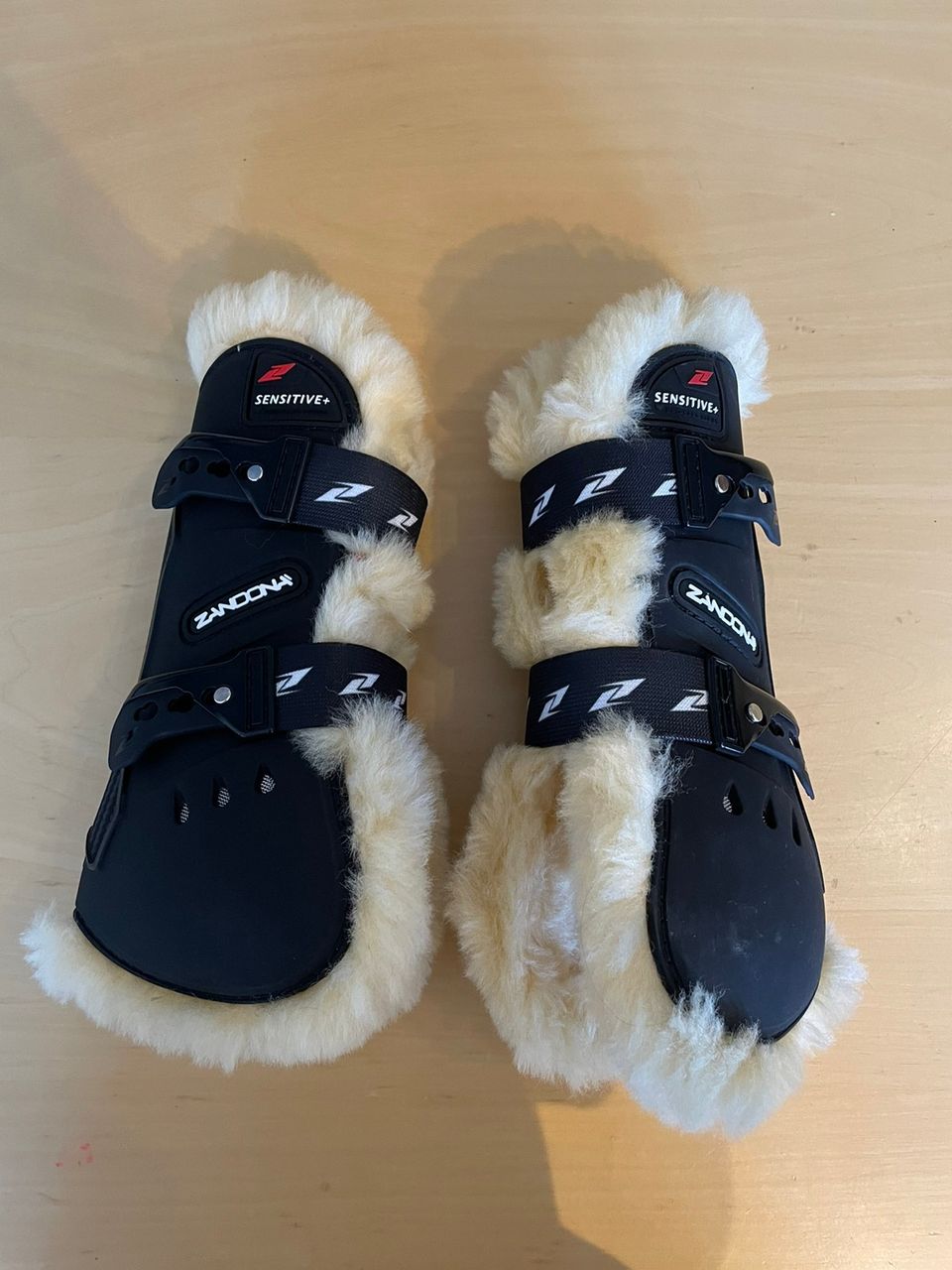 zandona carbon air techno-fur tendon suojat