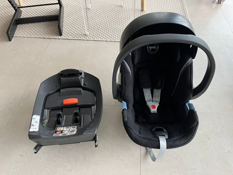 Cybex Aton 5 Gold turvakaukalo isofix telakalla