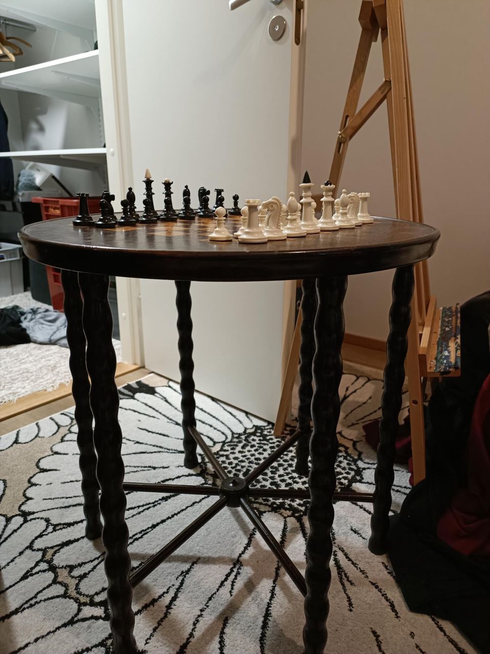 Shakkipöytä / shakki