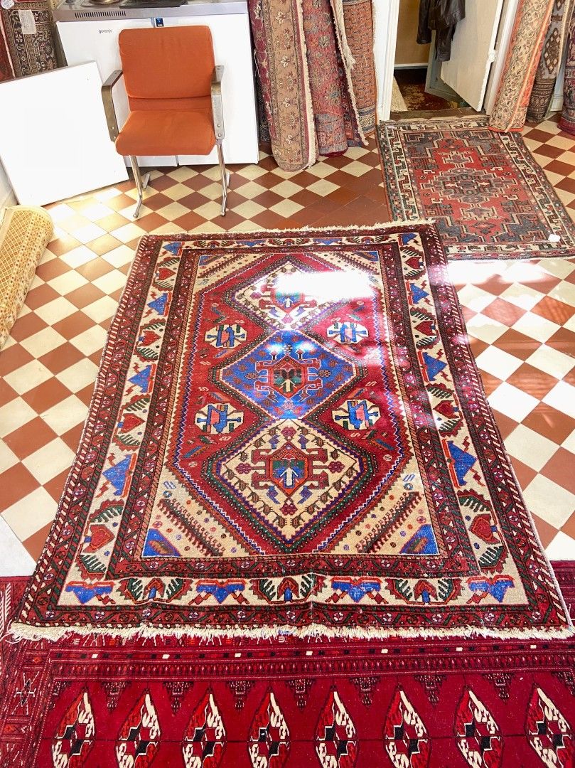 Suuri itämainen käsinsolmittu Afshar-matto 213x140cm