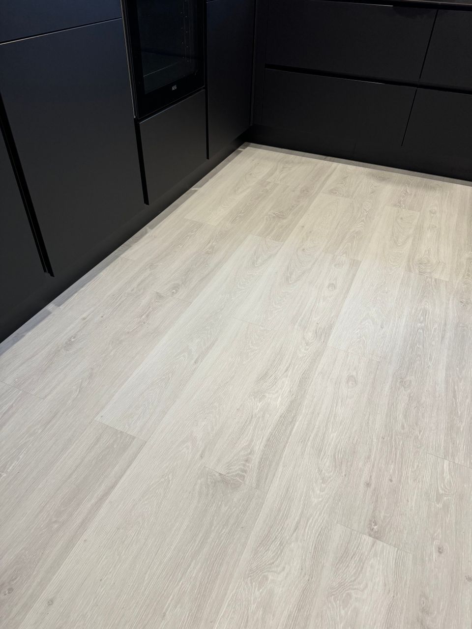 Decolife Comfort vinyylikorkki 14,88m2 Glacial oak