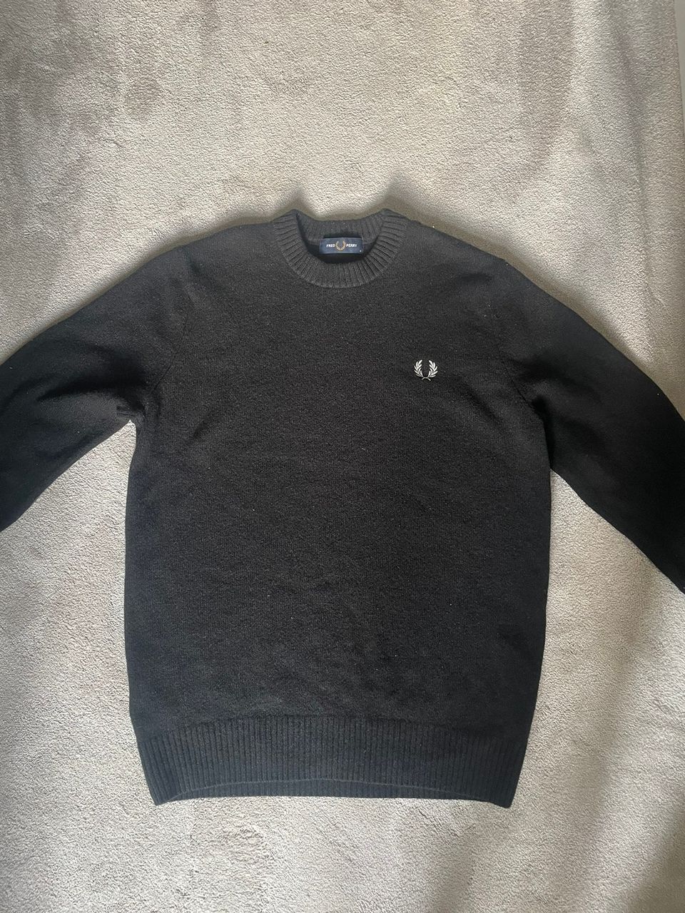 Fred perry neule