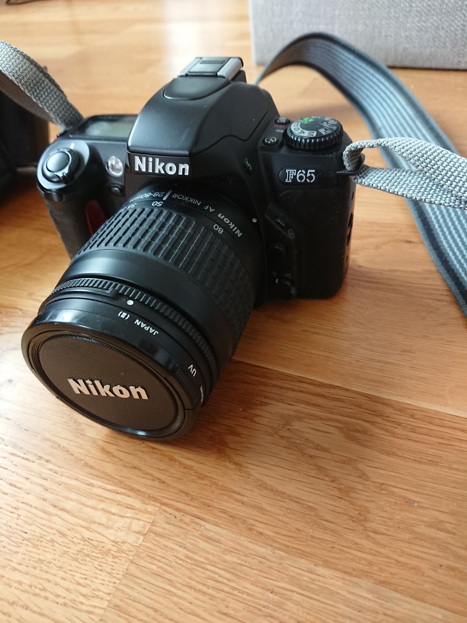 Nikon F65 filmikamera