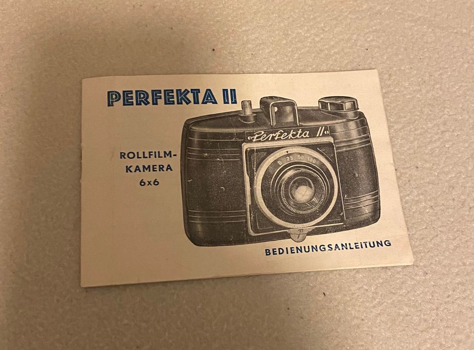 WANHA !!! PERFEKTA II ROLLFILM-KAMERA Ohjevihkonen /BEDIENUNGSANLEITUNG