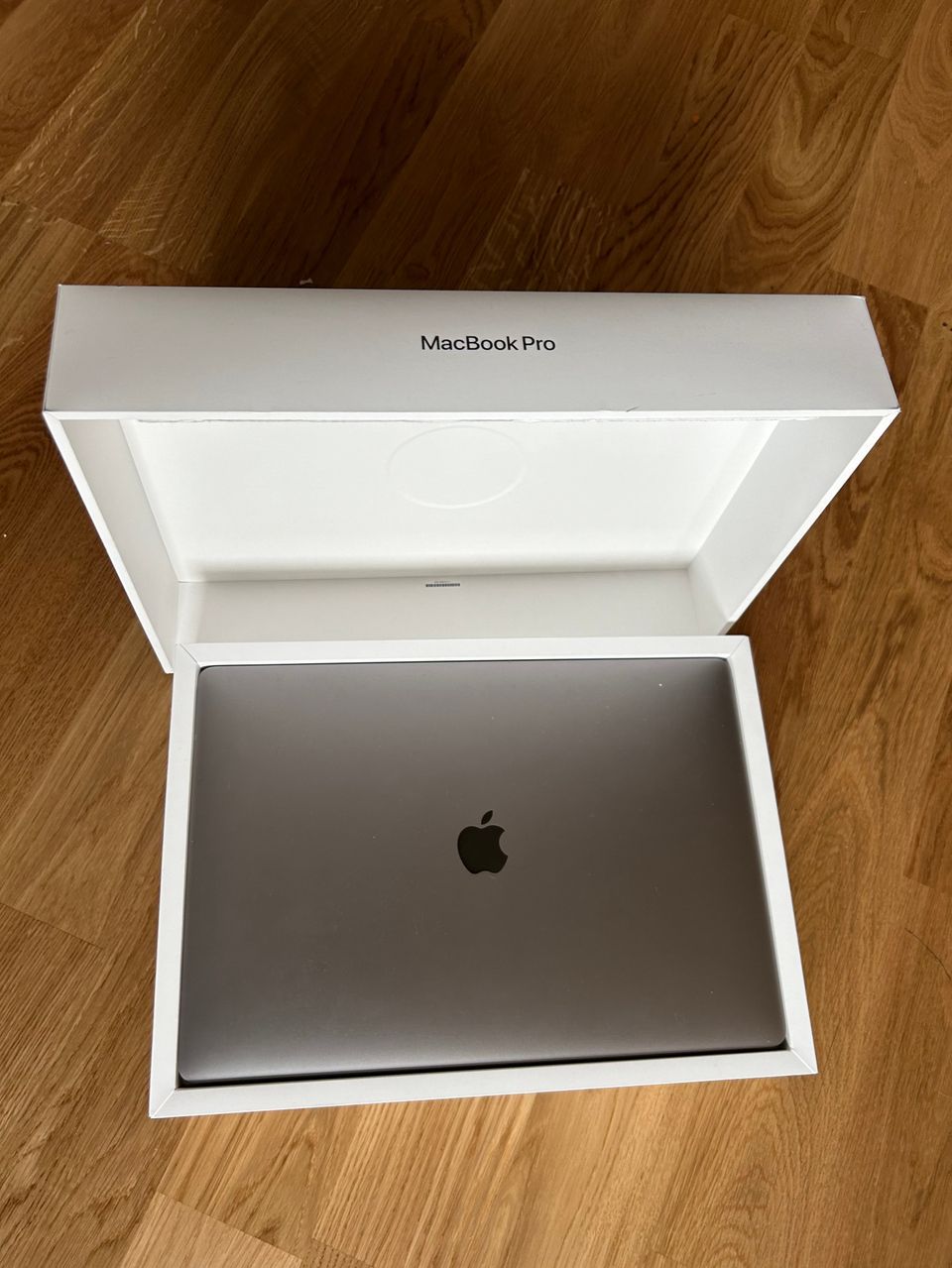 MacBook Pro 16 2020 Core i9 2,4 GHz/32GB/1TB Sonoma 14.3.1