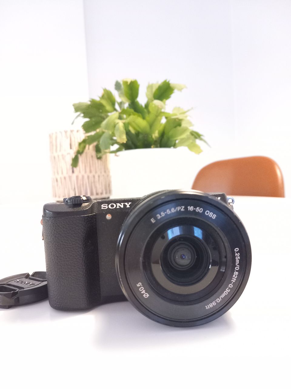 Sony Alpha A5100 järjestelmäkamera + 16-50 mm