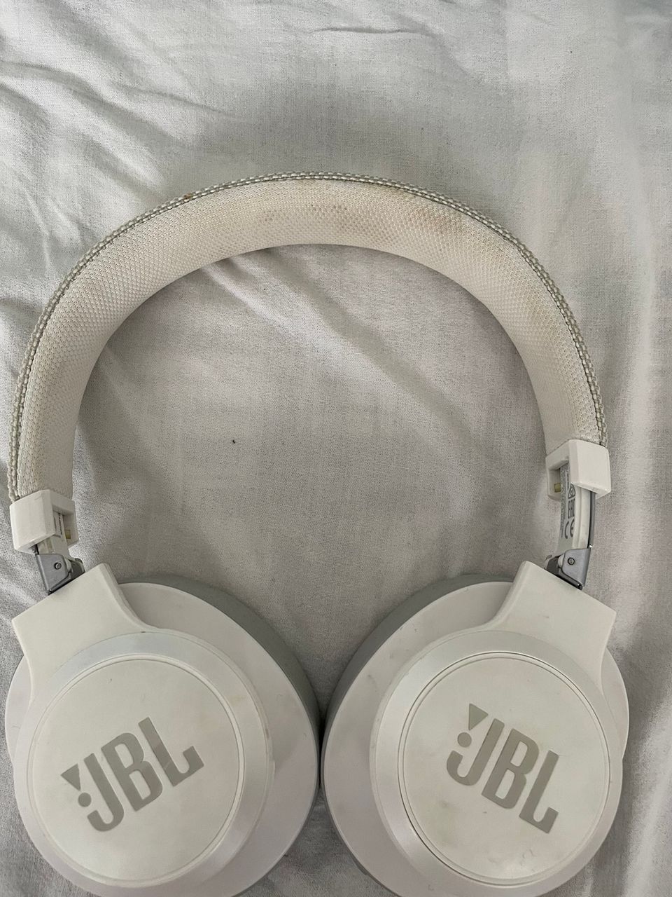 JBL Bluetooth kuulokkeet