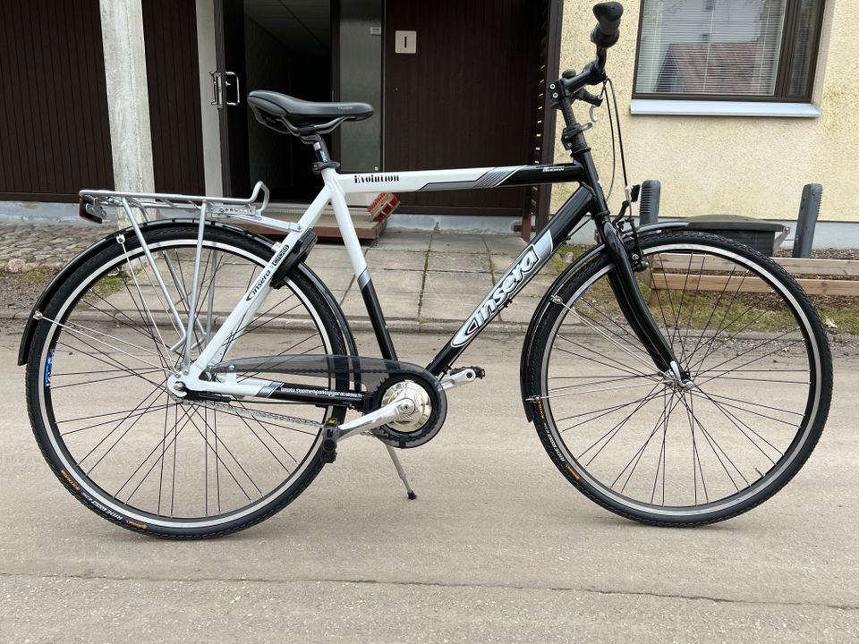 Hieno Insera Evolution 28" 7-vaihteinen miestenpyörä