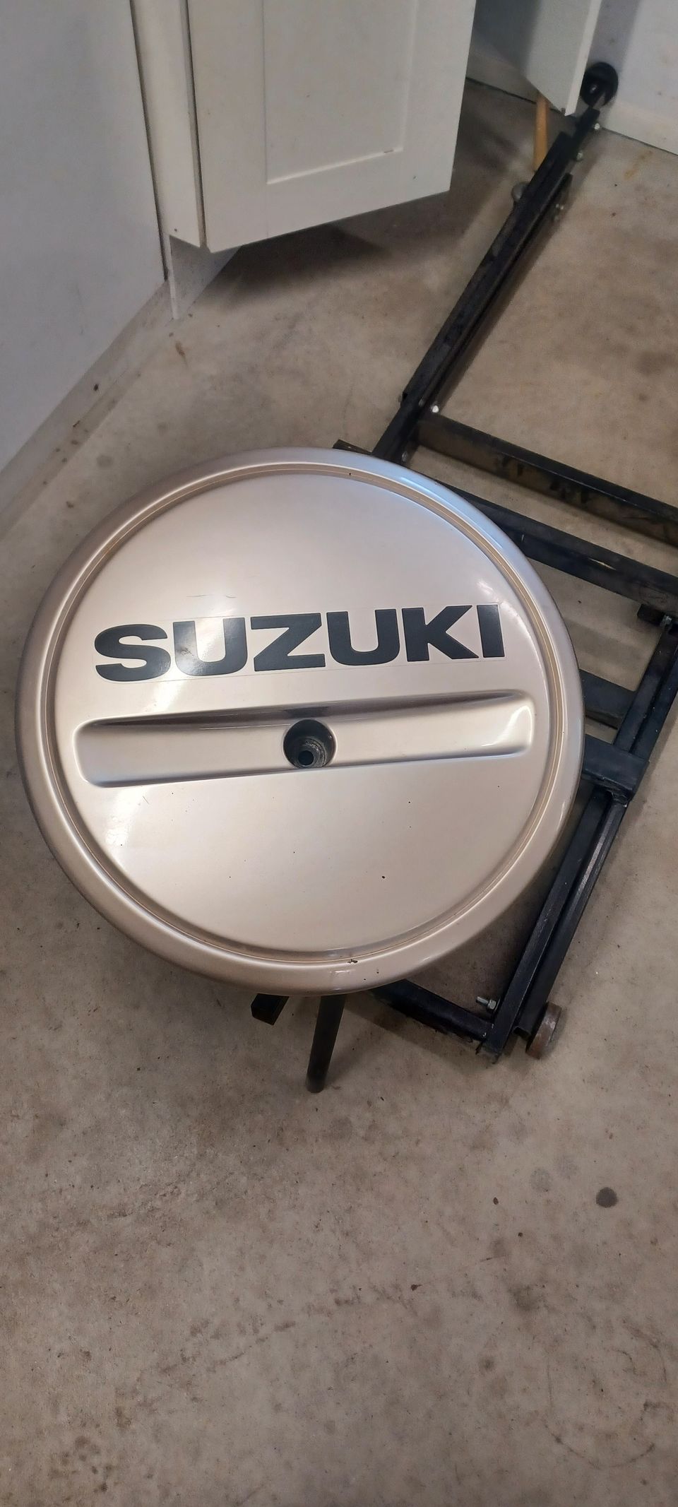 Suzuki Jimny Vararenkaan suoja