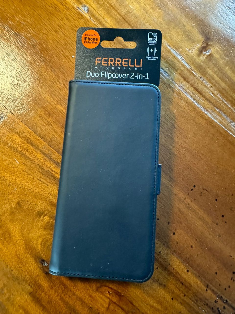 Ferrelli Iphone 15 Pro Max Duo Flip suojakuori. Uusi