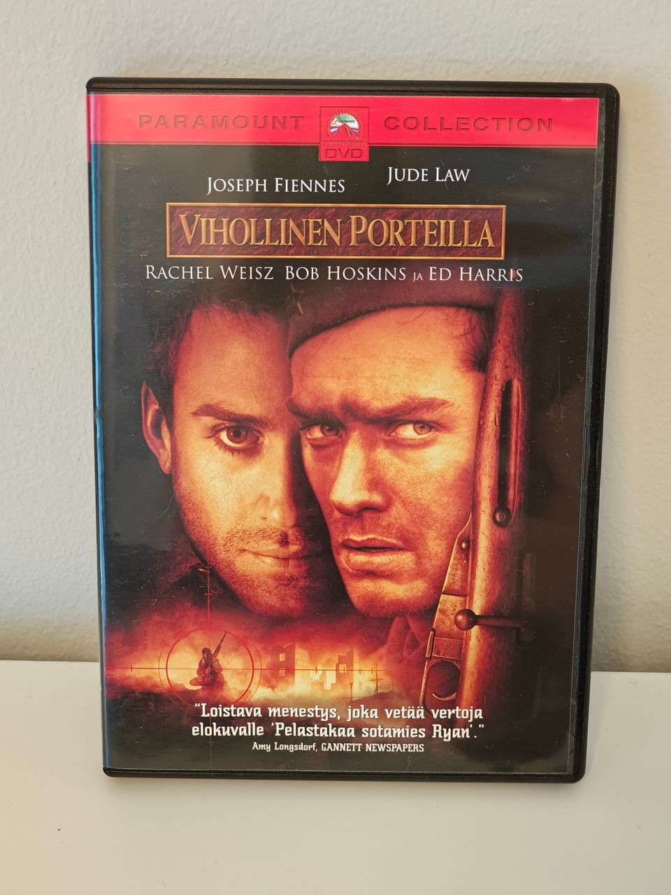 Vihollinen porteilla -dvd