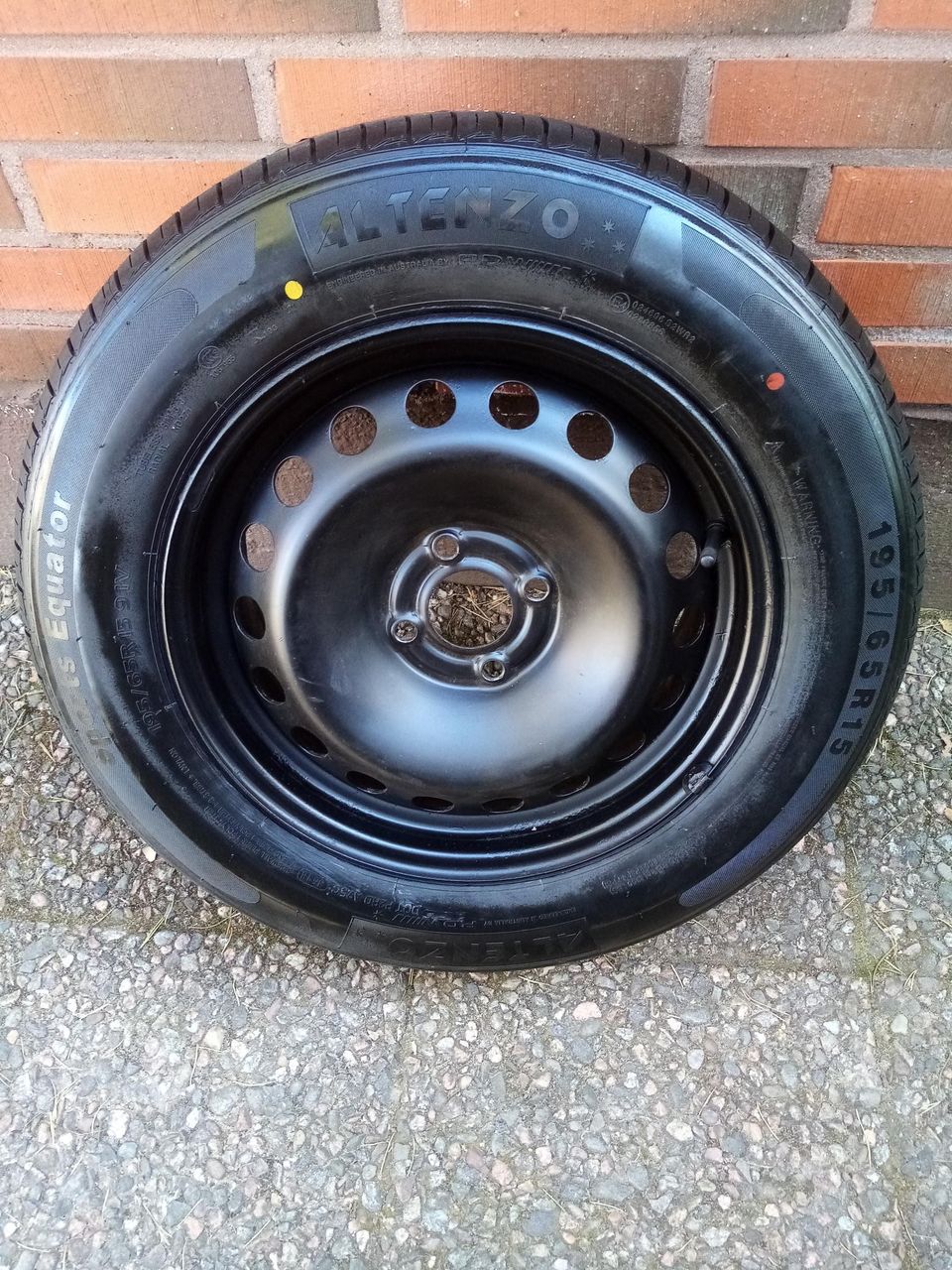 Renault 195 /65 R 15 Kesärenkaat