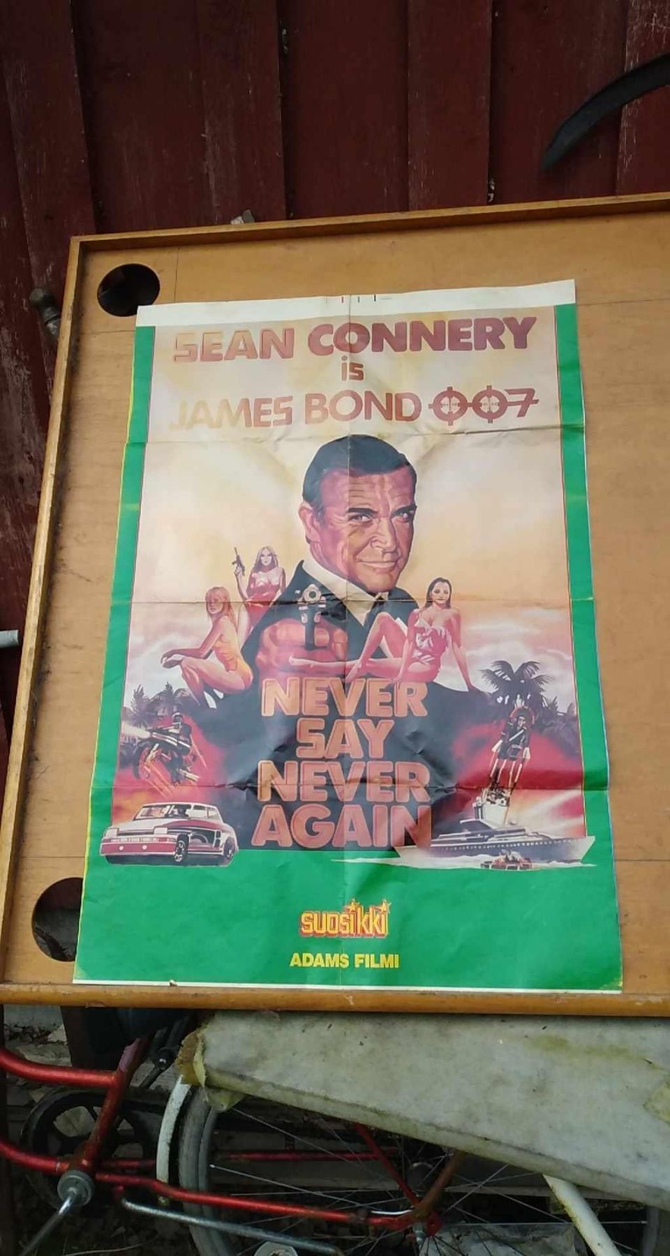 James Bond juliste/ Broadcast 84.