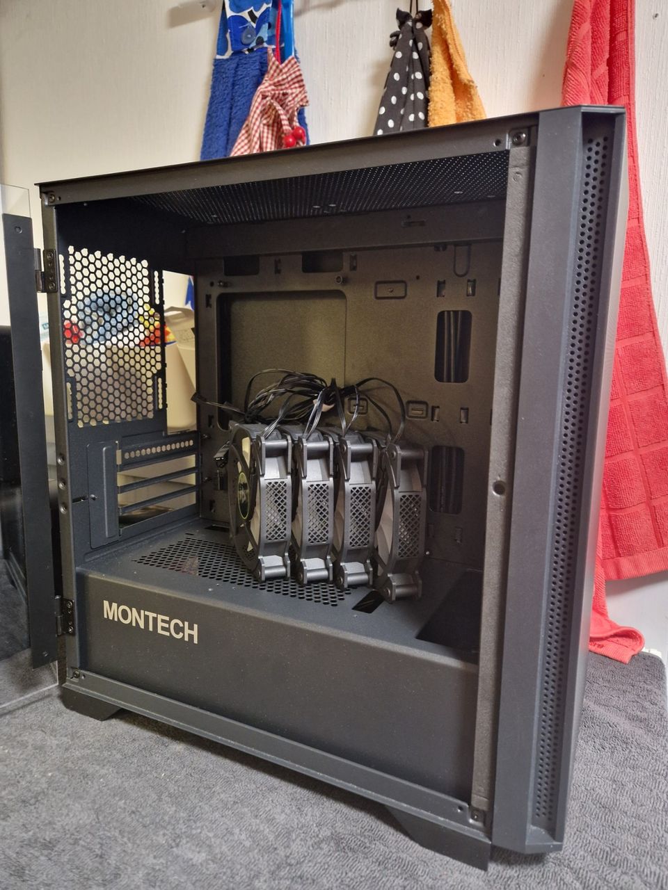 MONTECH A100 (RGB) mATX tietokonekotelo