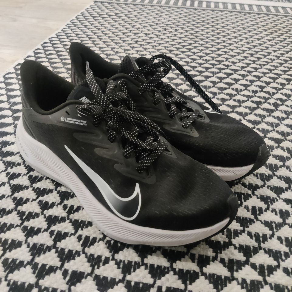 Nike Zoom Air Running, koko 39