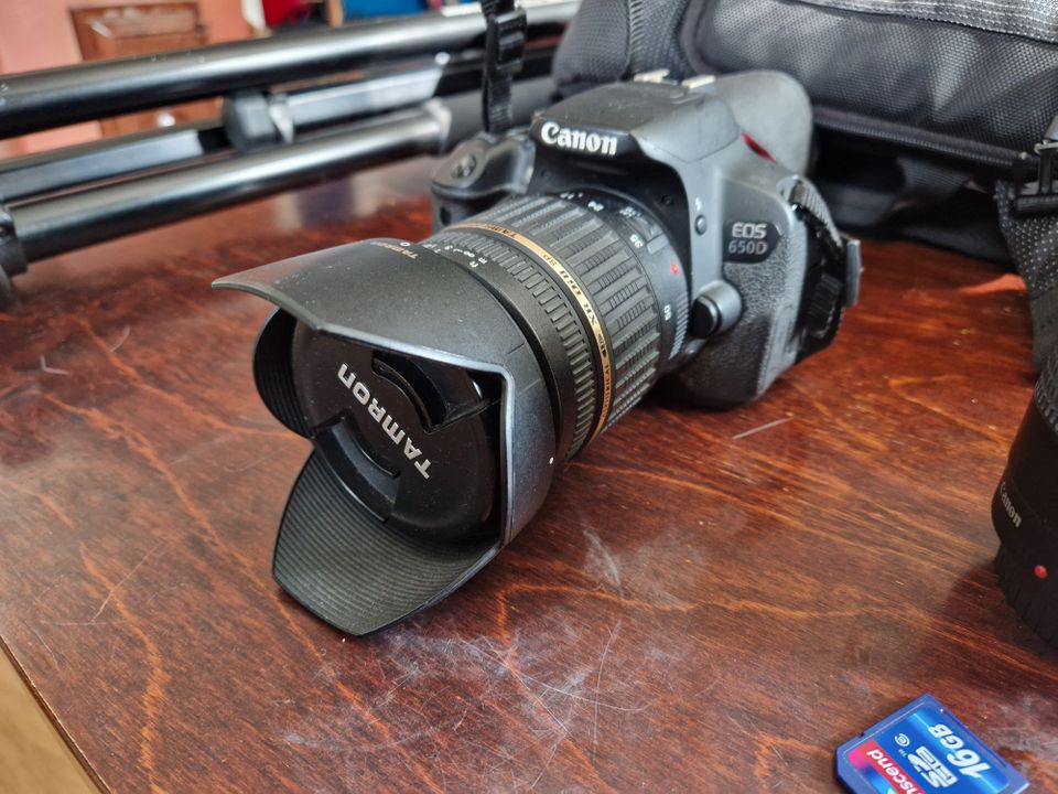 Laadukas Canon paketti: 650D + 2 objektiivia, jalusta ja tarvikkeita