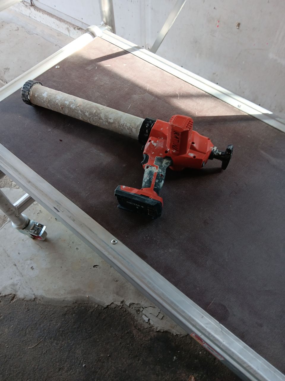 Hilti cd 4-22 massapuristin nuron