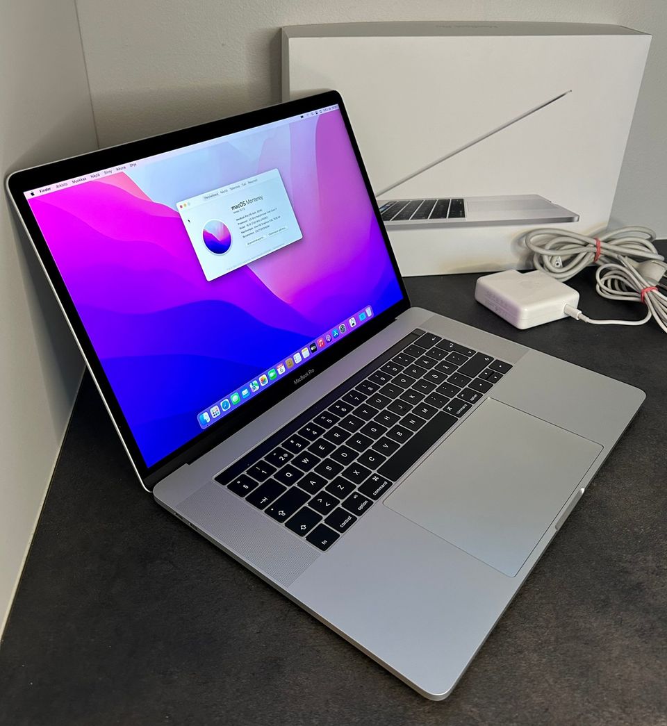 MacBook Pro 15 Retina (2016) Touchpad 250GB