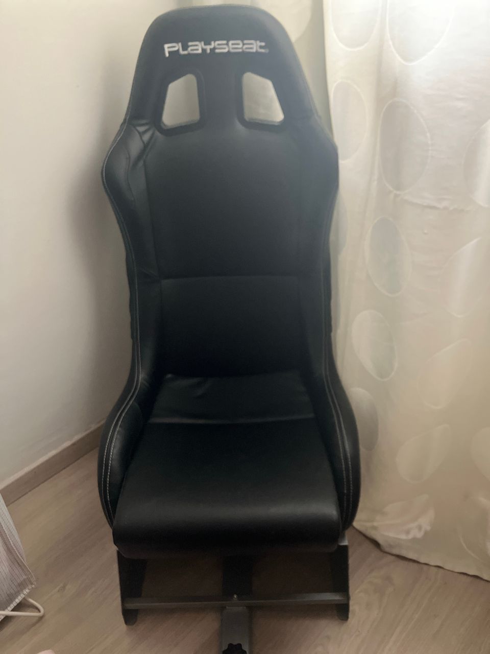 Playseat PS4/PC + ratti ja poljinyhdistelmä