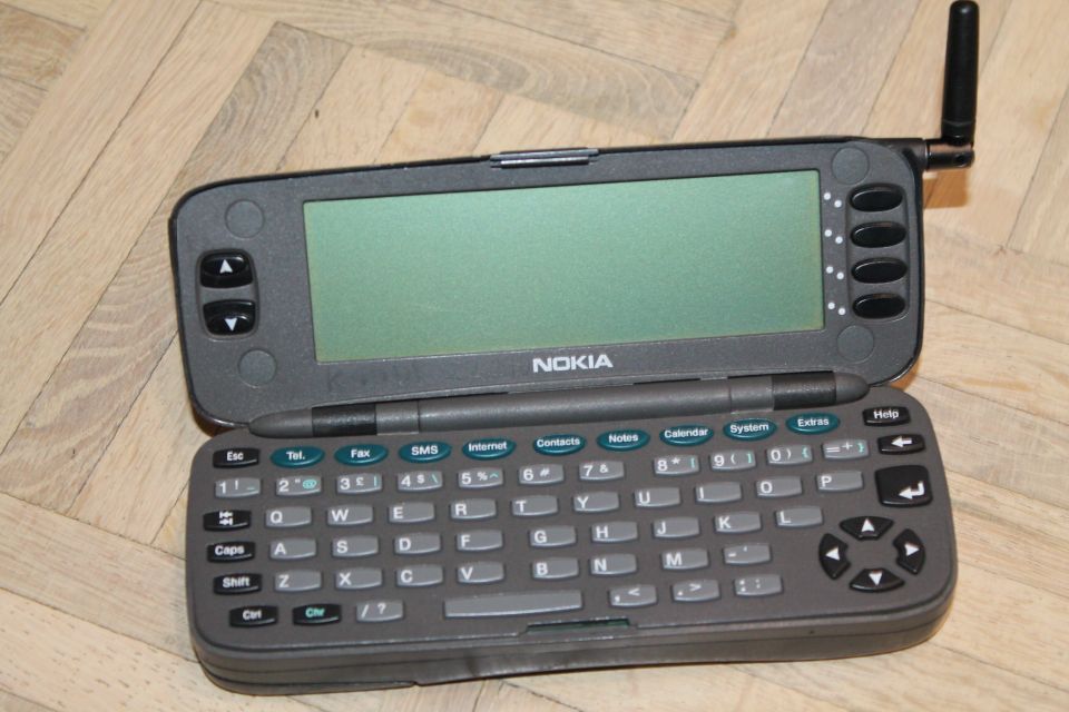 1996 Nokia ensimmäinen Communicator 9000 + akku matkapuhelin vintage RAE-1N