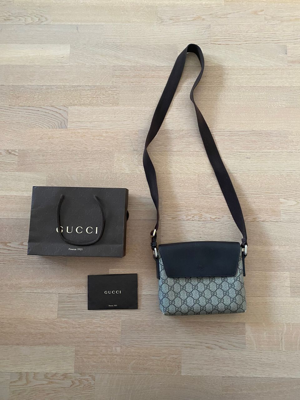 Gucci laukku