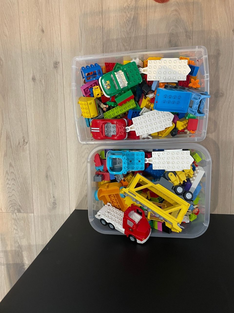 Lego Dubloja myytävänä