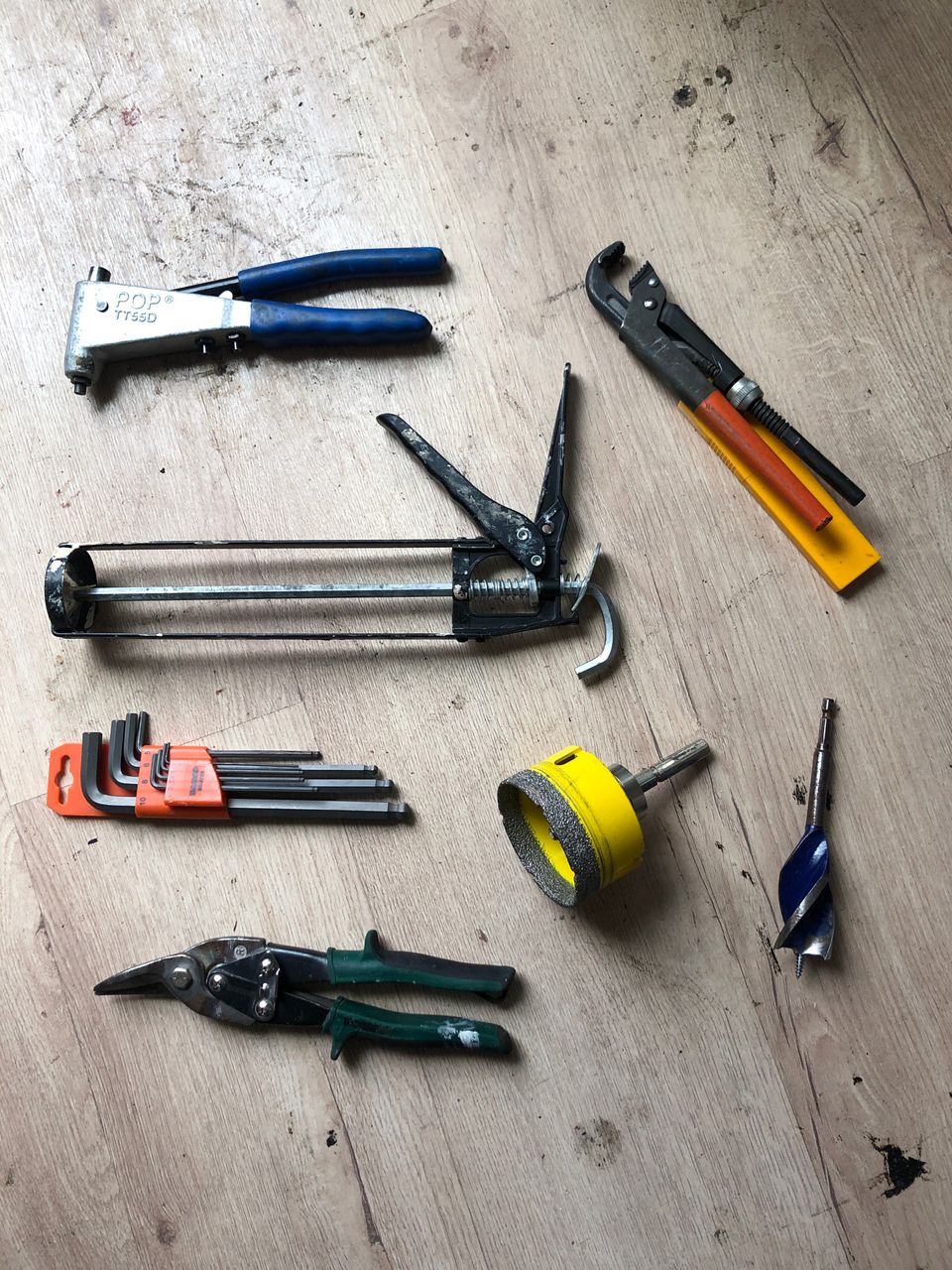 Erä työkaluja