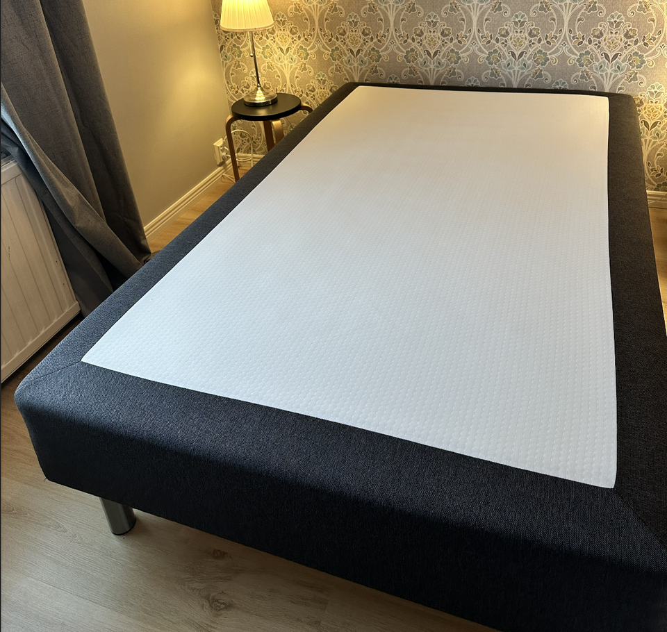Runkopatja sänky 120cm leveä, erittäin hyväkuntoinen, ostettu Vekeltä