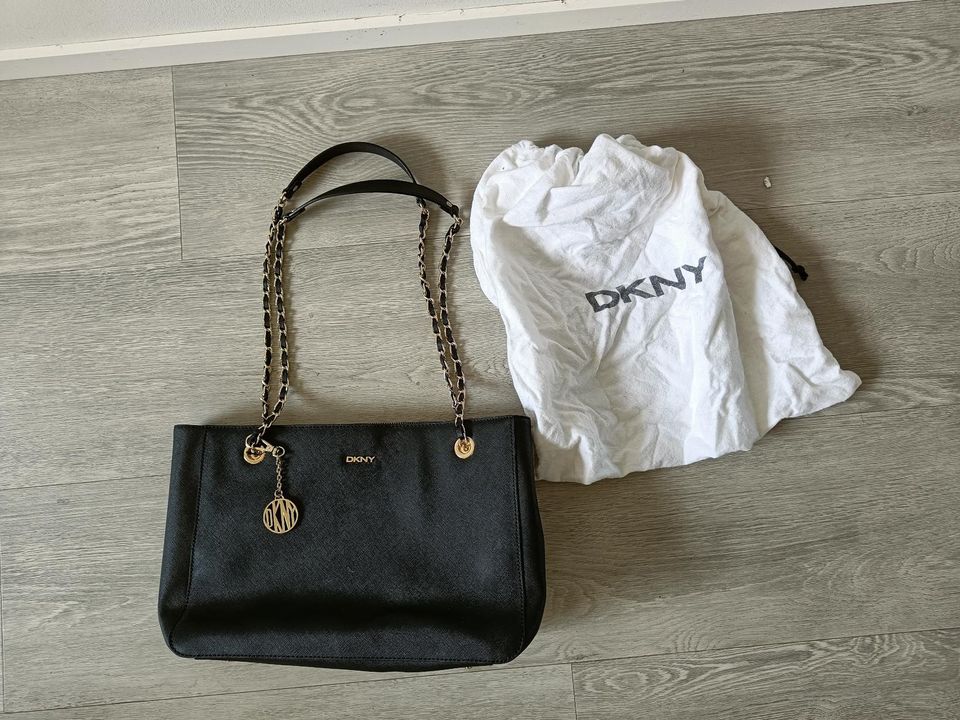 DKNY musta iso laukku