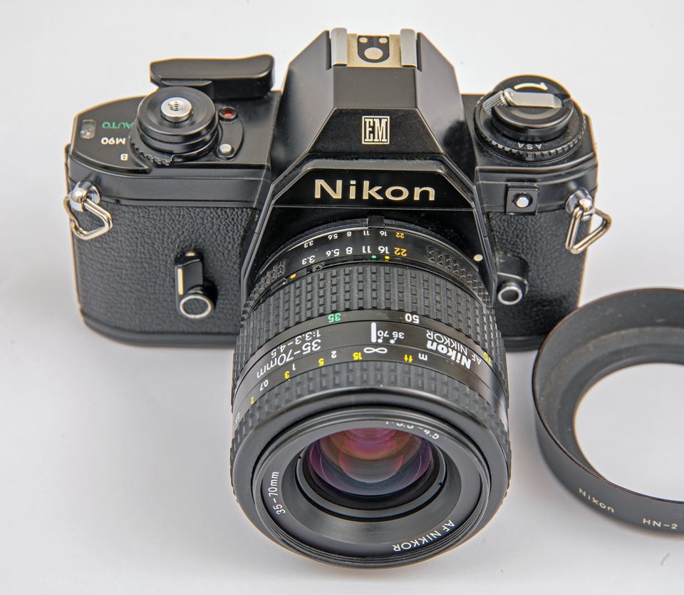 Nikon EM  AF Nikkor 35-70mmm